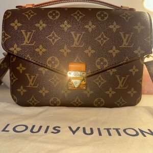 Louis Vuitton Pochette Metis